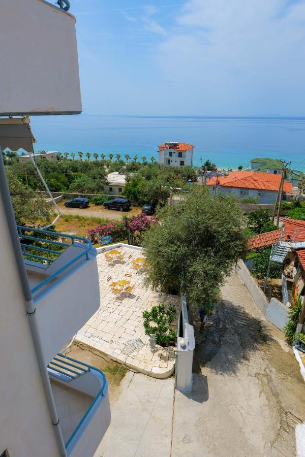 White Hotel Borsh Exterior foto