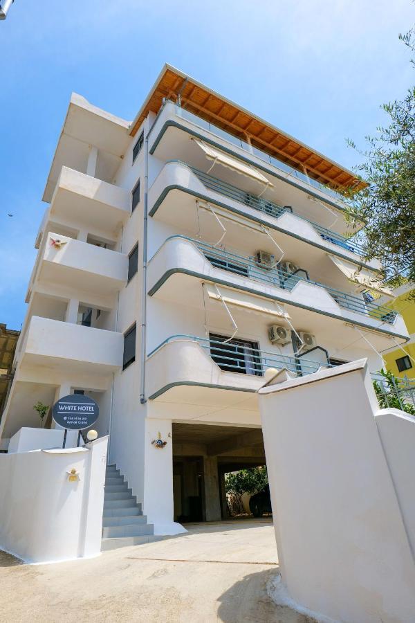 White Hotel Borsh Exterior foto